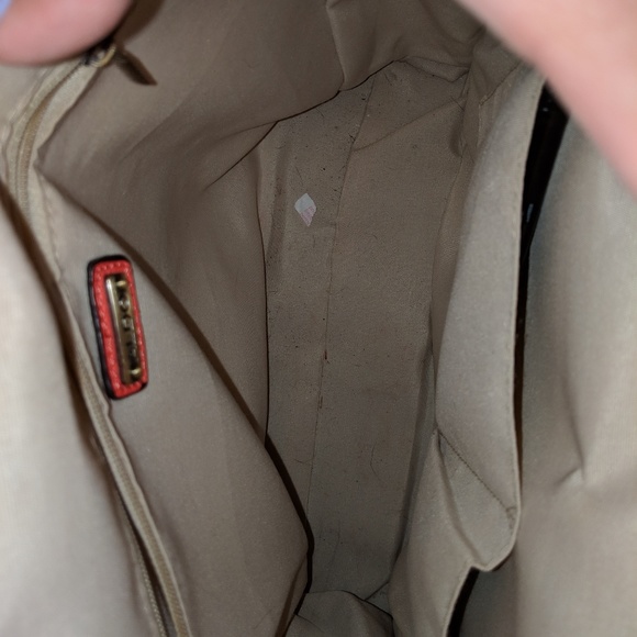 Red tote - Picture 2 of 4